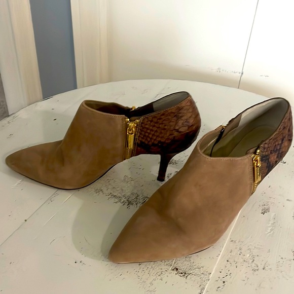 Michael Kors suede and snake embossed leather bootie/boots/shoes/heels  9.5 - Picture 2 of 12